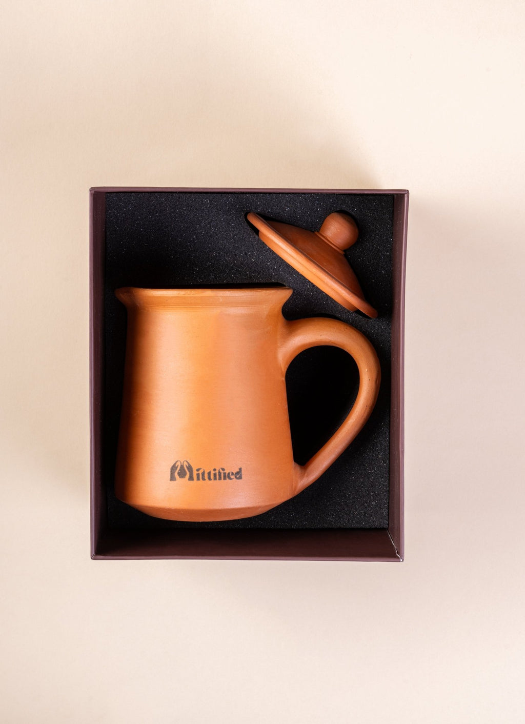 Jhakaas Jug Lifestyle on Dining Table – Handcrafted Terracotta Water Jug