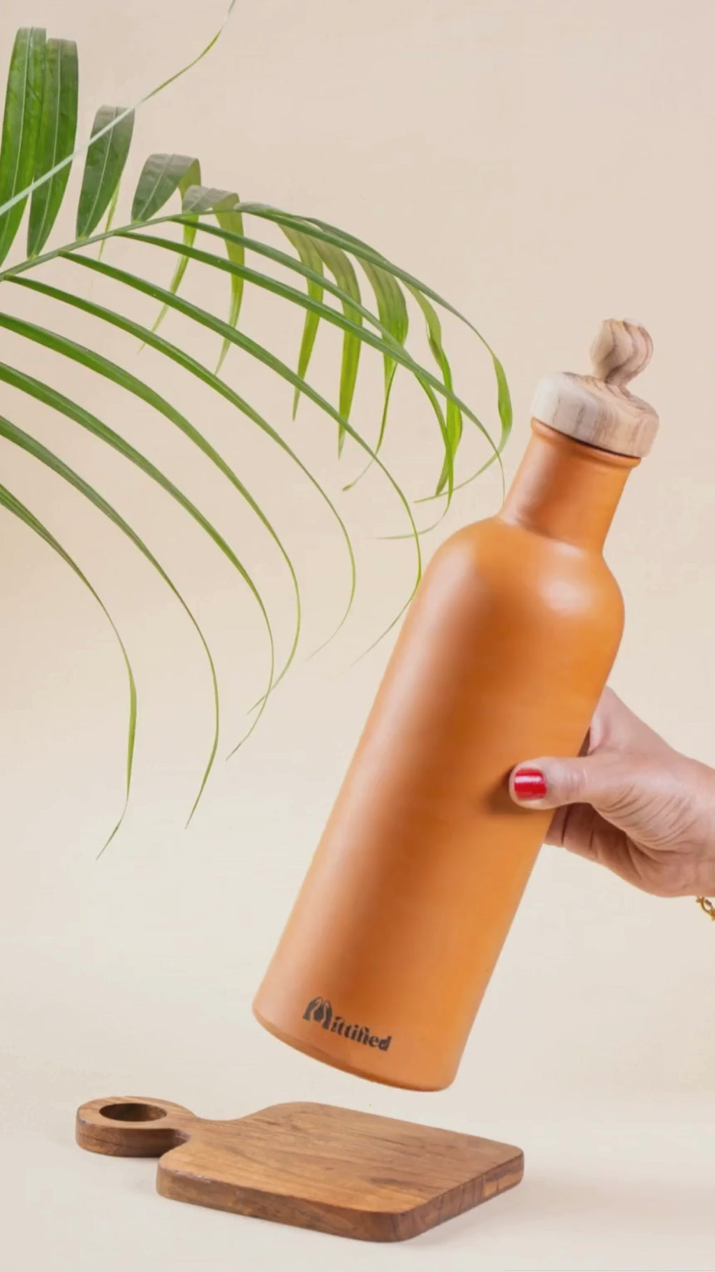 Mitti Marvel – Premium Shhesam Wood Lid (Clay water Bottle)